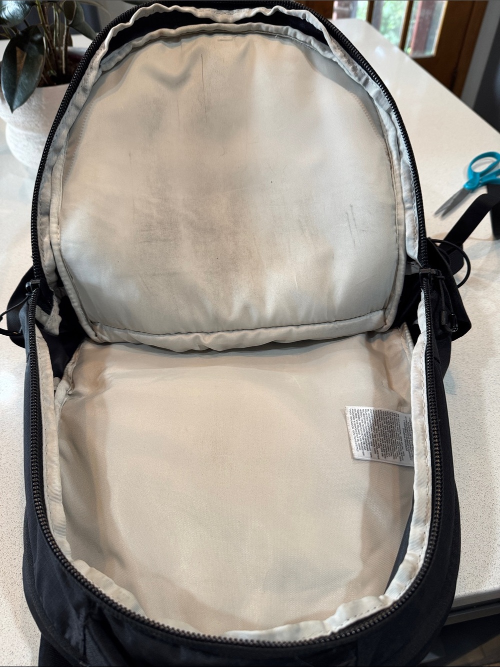 The North Face Borealis Black Backpack - Picture 8 of 9